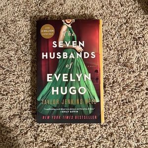 The Seven Husbands of Evelyn Hugo